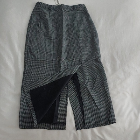 2 pieces kit. Classy - Picture 1 of 2